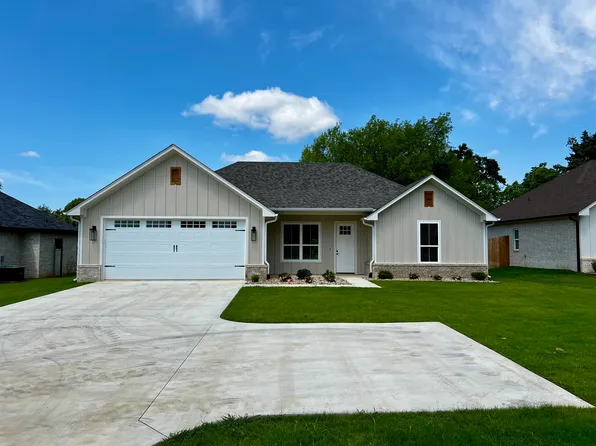 408 S Central St, Hallsville, TX 75650