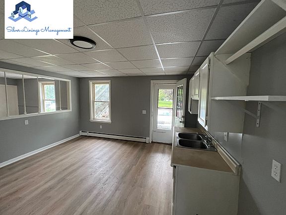 2nd image of 490 Hartford Pike APT 3