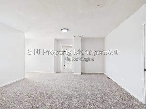 6921 Prospect Ave APT B, Kansas City, MO 64132
