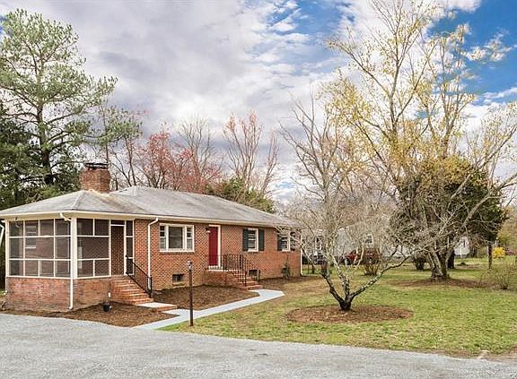 3rd image of 6619 Cozy Ln