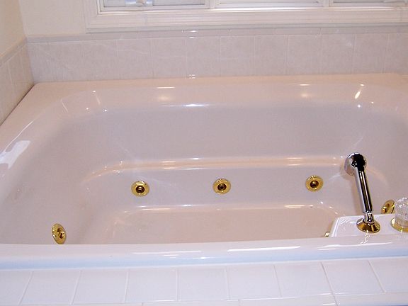 Jetted Tub