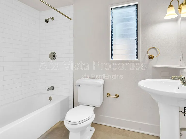 301 Brookes Ave — Photo 20