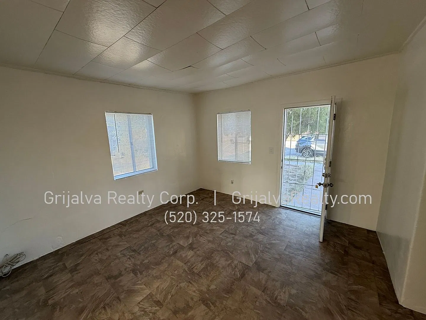 Unique 1 Bedroom House For Rent * Move-In Special! * (St. Mary'S/Grande) — Photo 2