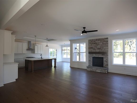 2nd image of 2735 Pine Shadow Ct