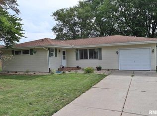 602 N Runkle St, Hanna City, IL 61536