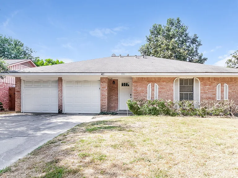 5014 Hasie Dr — Photo 1