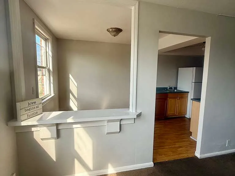 2027 Warrensville Center Rd #4 — Photo 7