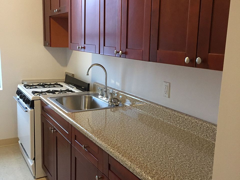 1st image of 10345 97th St #4