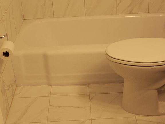 3rd image of 445 Burcke Dr APT 1