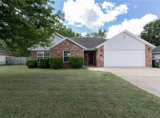 1341 Fox Run Ln, Elkins, AR 72727