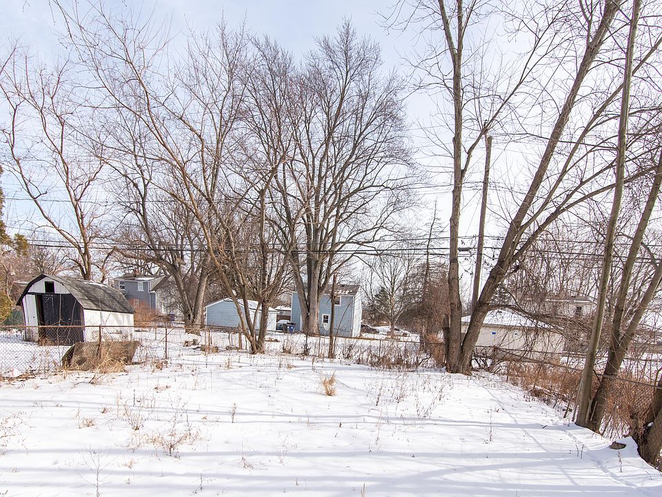 2nd image of 11692 Norborne Ave