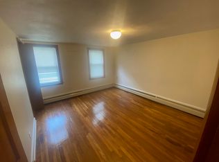 22 8th St, Cambridge, MA 02141