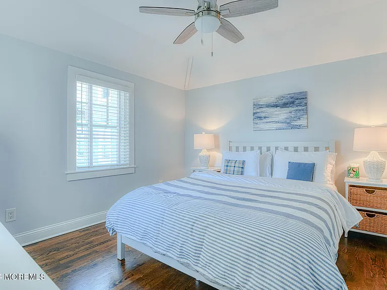 94 Embury Ave — Photo 23