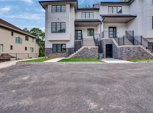 9 Albert Dr, Monsey, NY 10952