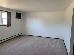 1220 E Bowen Ave #4, Bismarck, ND 58504