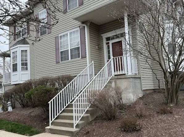 27 Briar Ln, Flemington, NJ 08822