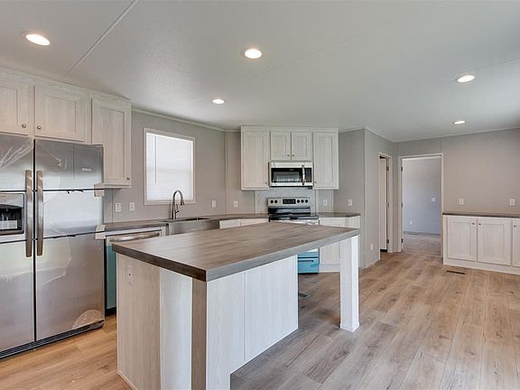 5th image of 315A Broadmore Dr