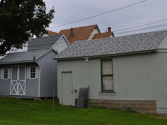 3rd image of 1322-1324 Schlager St