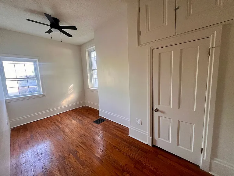 1198 Third Street (Full Service) — Photo 20