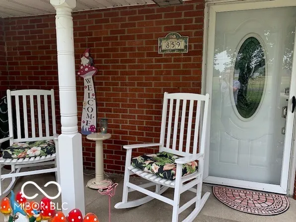 859 Redding Rd, Seymour, IN 47274