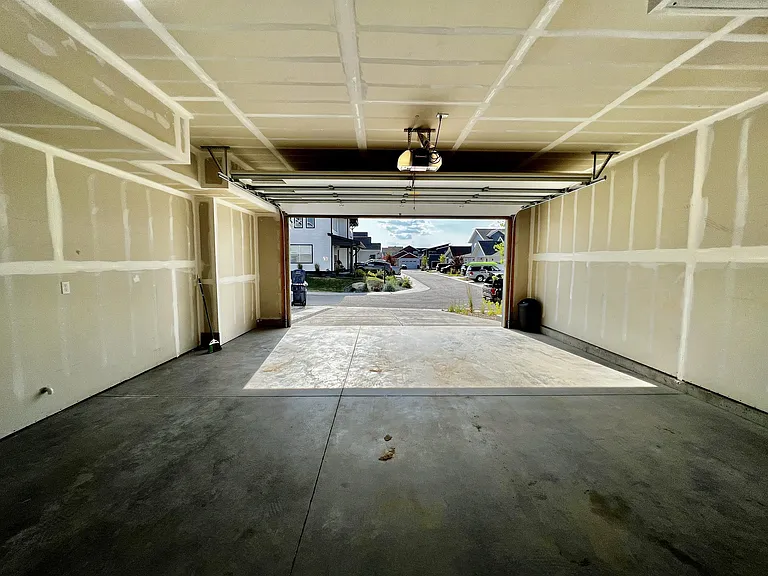5526 Leiden Ln — Photo 17