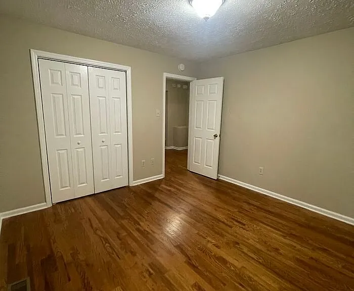 1337 Woodridge Dr — Photo 9