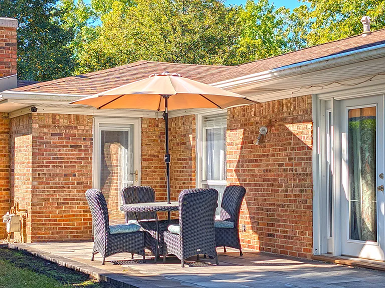 4900 N Holborn Dr — Photo 6