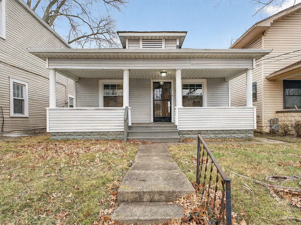 1925 Yale Dr