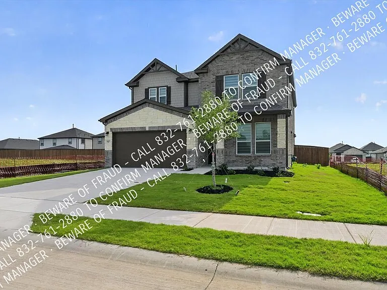 707 Windhaven Dr — Photo 2