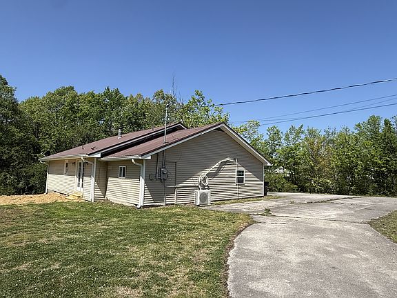 4th image of 23 Roney Ave