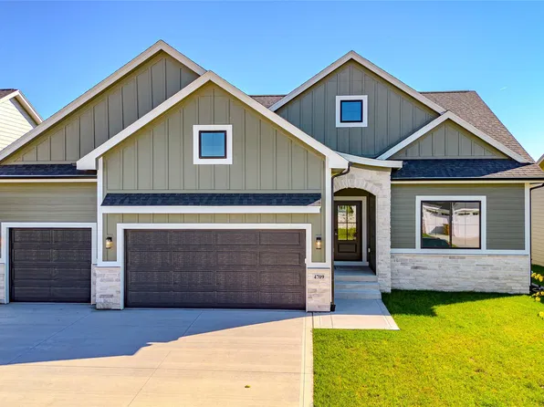 4709 178th St, Urbandale, IA 50323