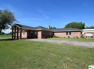 495 Matson Rd, Port Lavaca, TX 77979