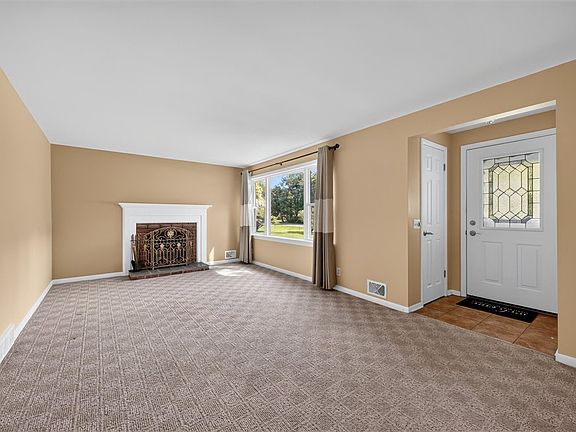 5th image of 1284 State Rd