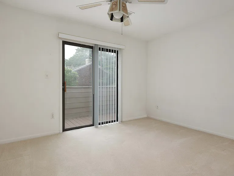 4 Sunrise Dr — Photo 11
