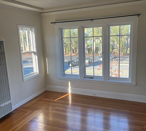2nd image of 421 California Dr APT 3
