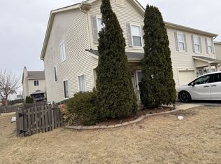 689 S Shannon Dr #689, Romeoville, IL 60446