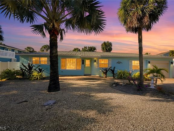 3rd image of 4870 Coquina Rd