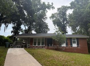 17 Vineyard Dr, Savannah, GA 31419