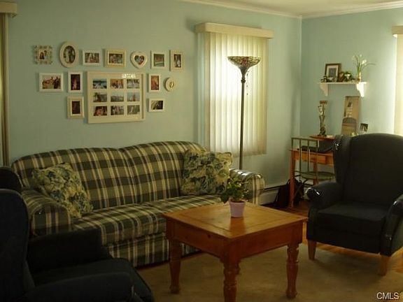 5th image of 58 Camp Ave