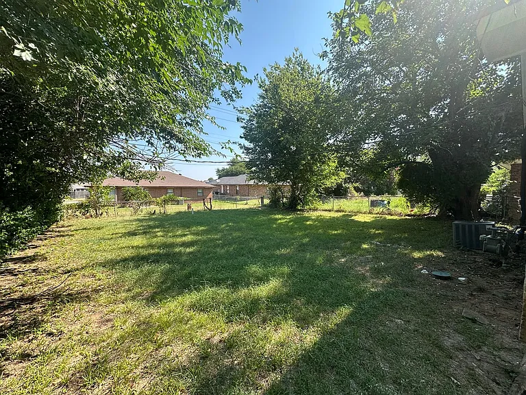 321 W Michael Dr — Photo 20
