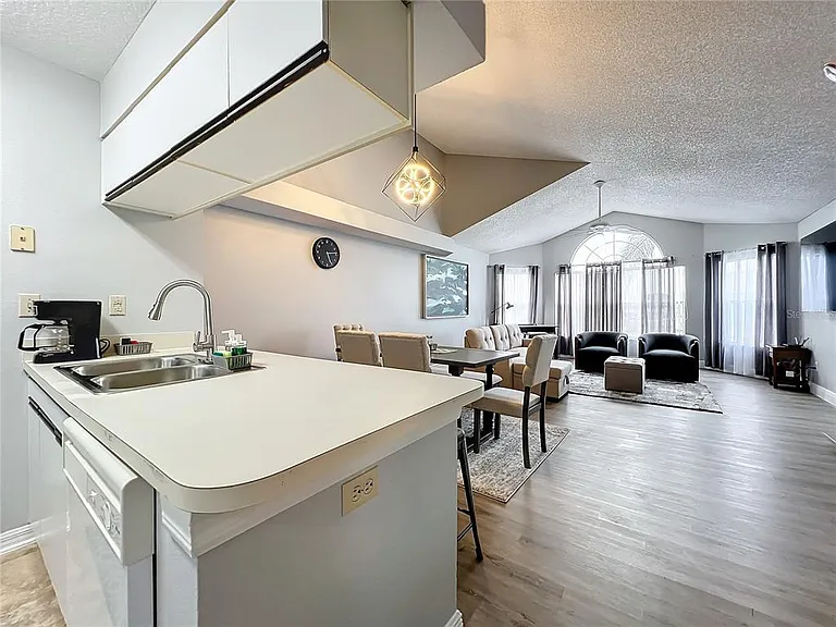 2731 N Poinciana Blvd #114 — Photo 43