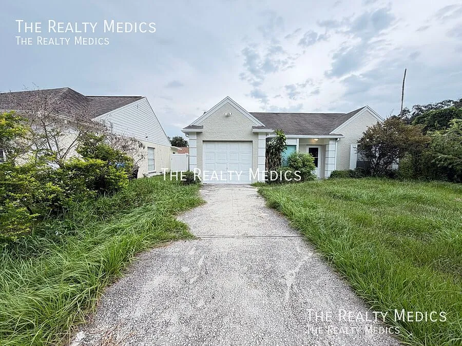 Beautiful 3 Bedroom, 2 Bathroom Easy commute to downtown Tampa — Photo 1