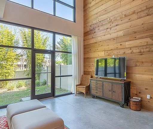 Living Room & 20ft Windows