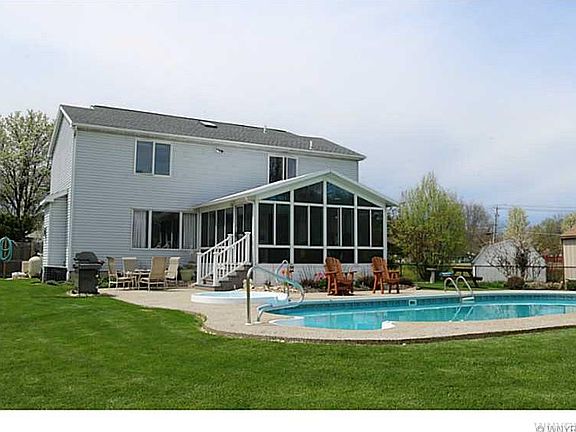 2nd image of 21 Pellamwood Ct