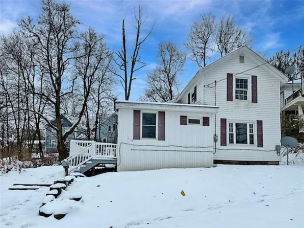 516 W Church St, Corry, PA 16407