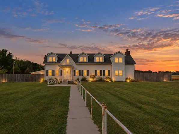 551 County Highway 16, Cisne, IL 62823