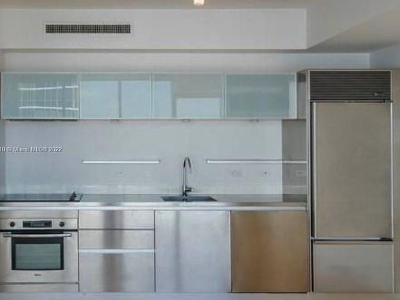 3rd image of 1040 Biscayne Blvd APT 3805