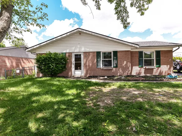 1022 Crestmoor Dr, Shelbyville, IN 46176