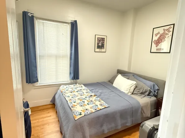 19 Prescott St #1, Somerville, MA 02143