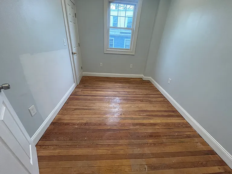 62 Charlotte St #3 — Photo 6